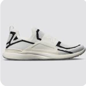 APL Techloom Bliss Slip On Sneakers Ivory and Black Men’s 9 Women’s 10.5 NWT